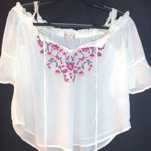 Altar’d State Off Shoulder Flower Shirt Small